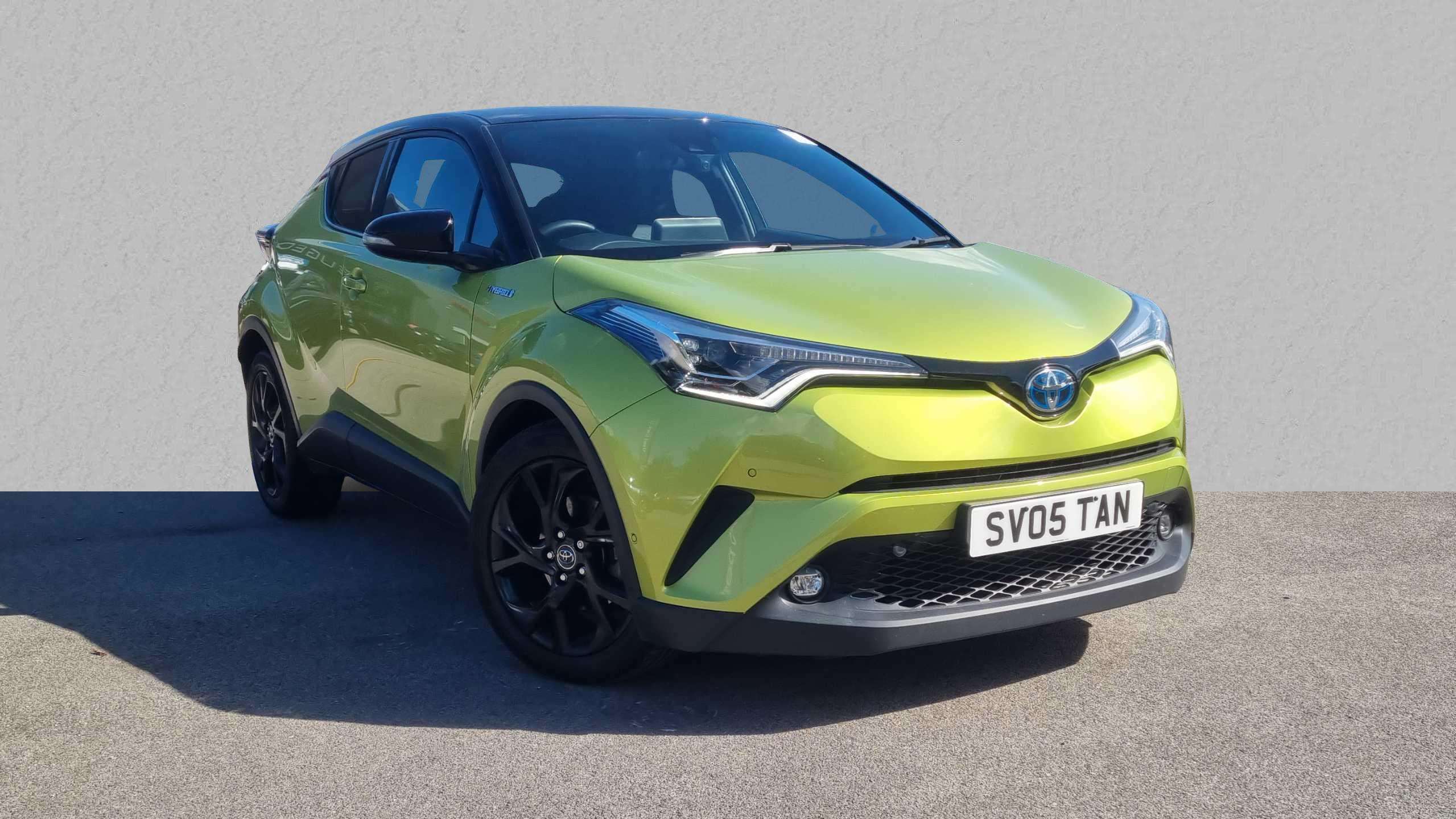 Main listing image - Toyota C-HR