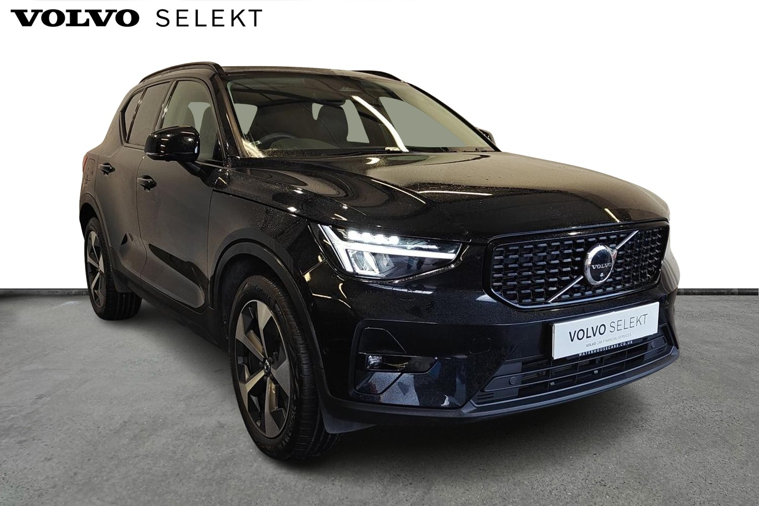 Main listing image - Volvo XC40