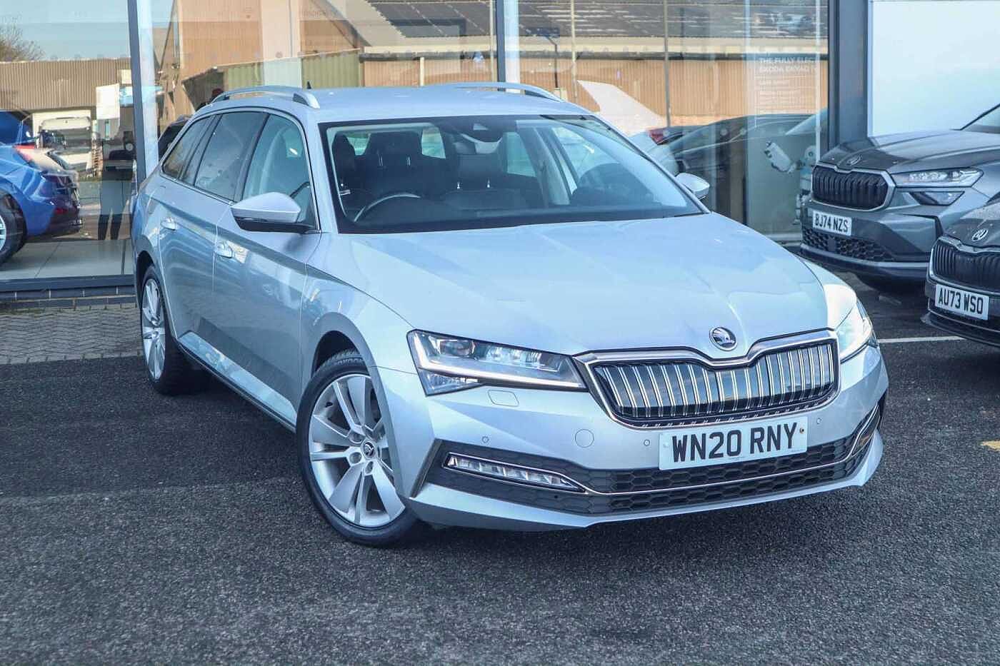 Main listing image - Skoda Superb Estate