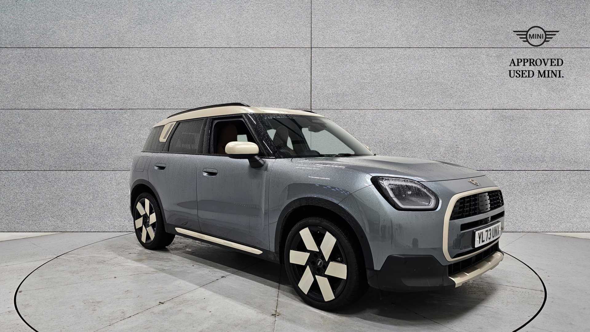 Main listing image - MINI Countryman