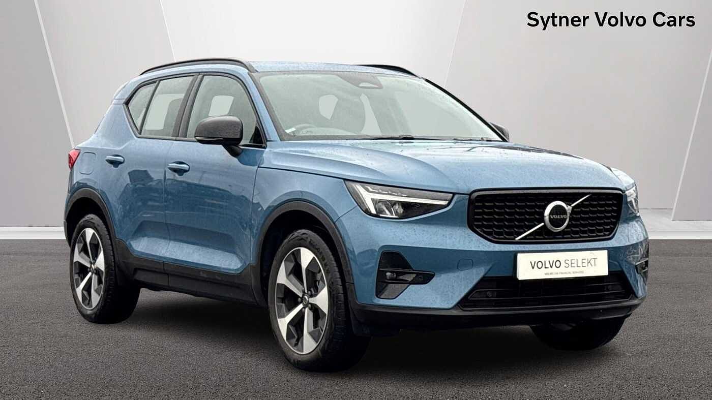 Main listing image - Volvo XC40