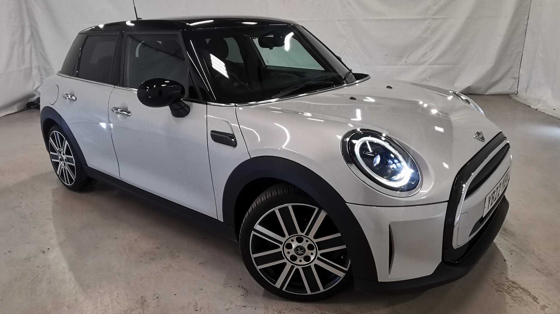 Main listing image - MINI Hatchback 5dr