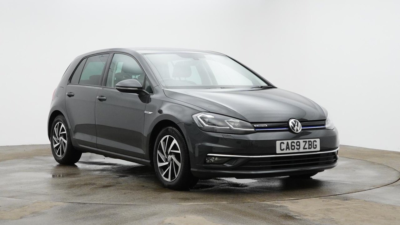 Main listing image - Volkswagen Golf