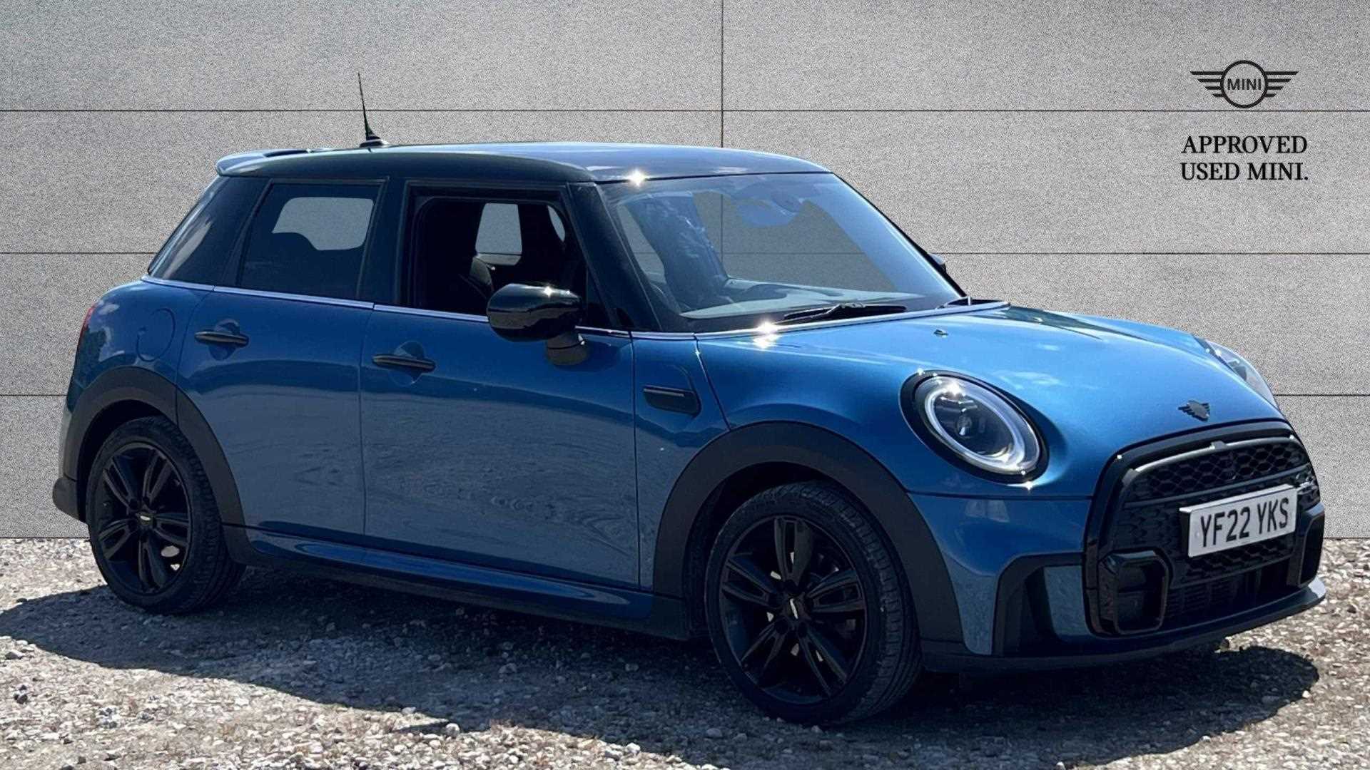 Main listing image - MINI Hatchback 5dr