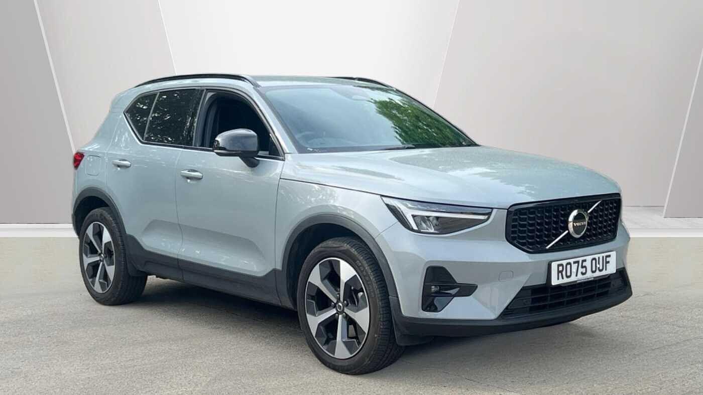 Main listing image - Volvo XC40