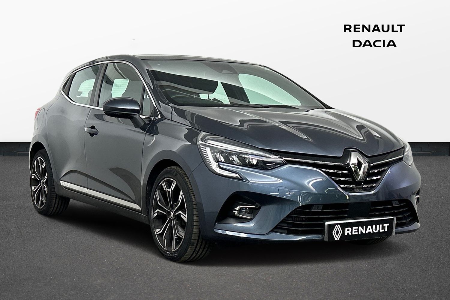 Main listing image - Renault Clio