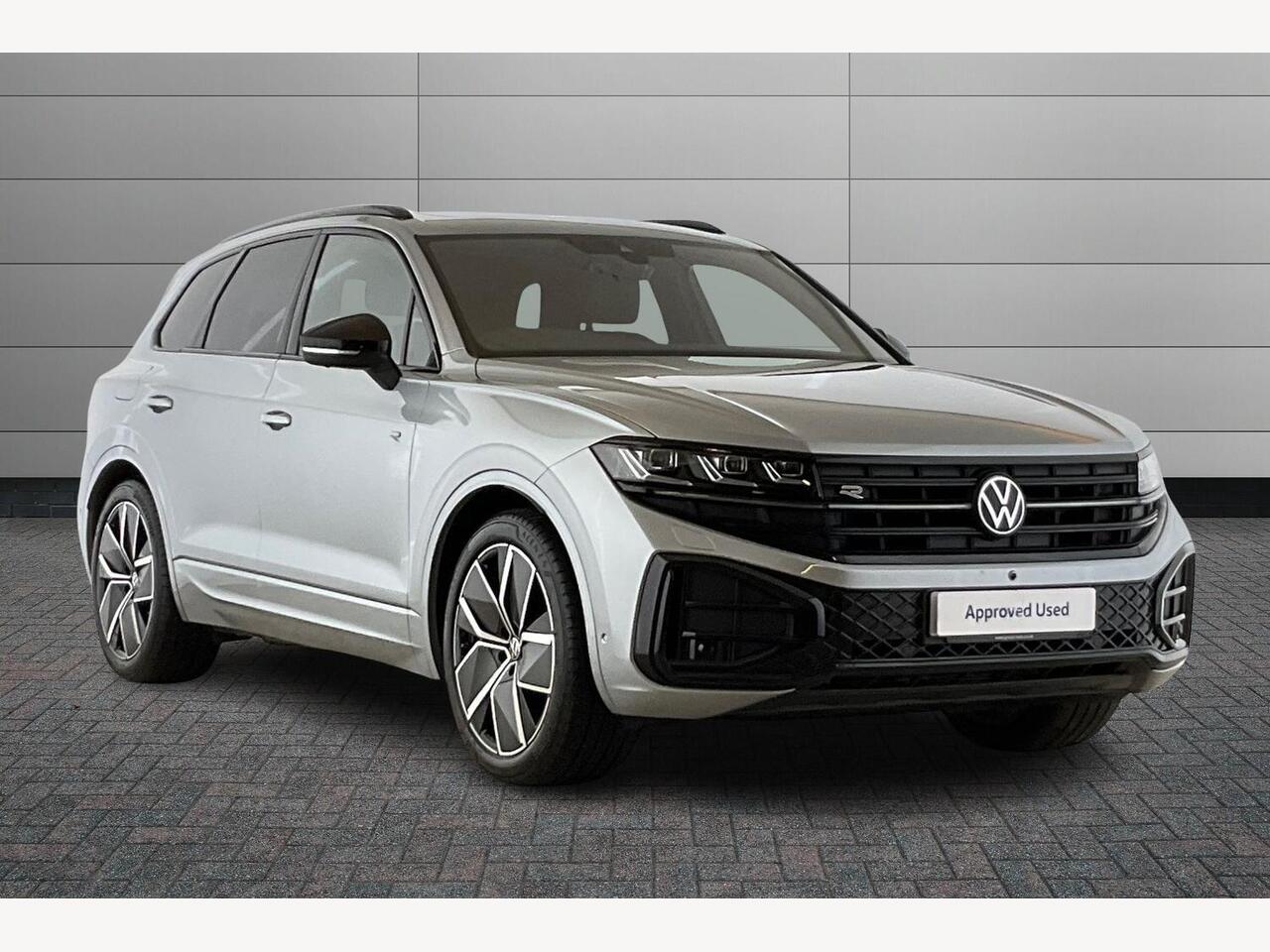 Main listing image - Volkswagen Touareg