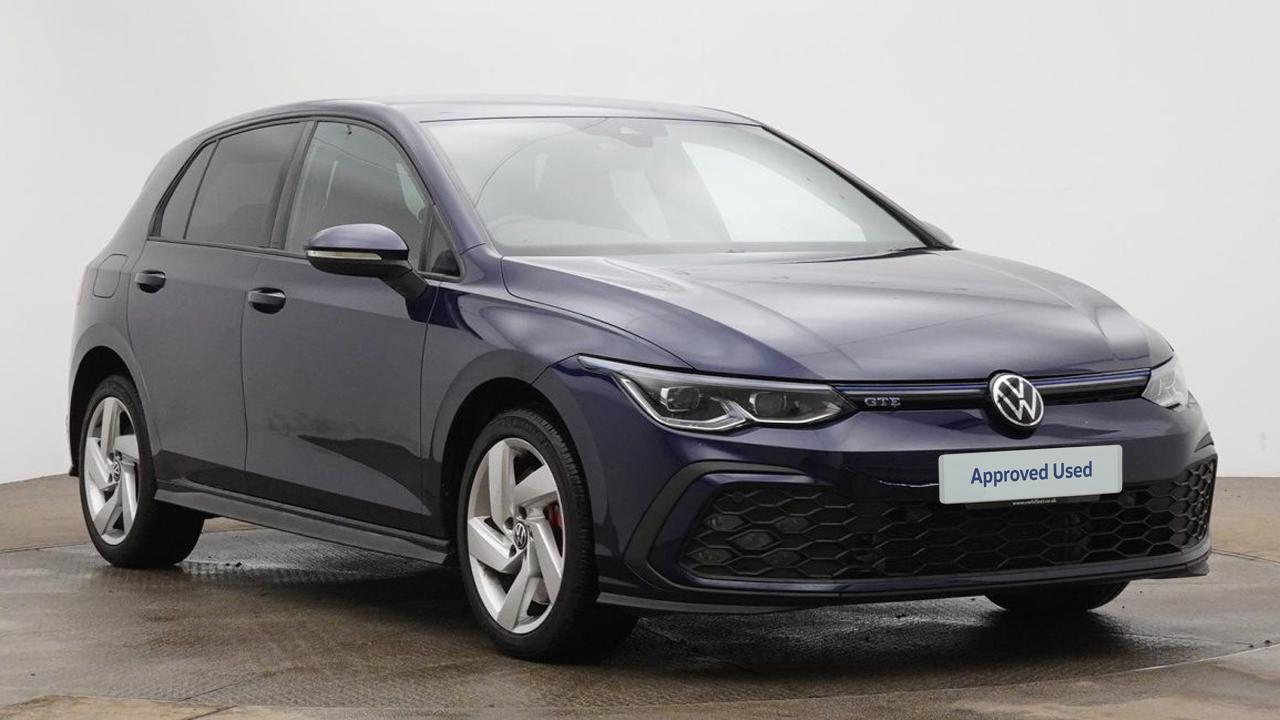Main listing image - Volkswagen Golf GTE