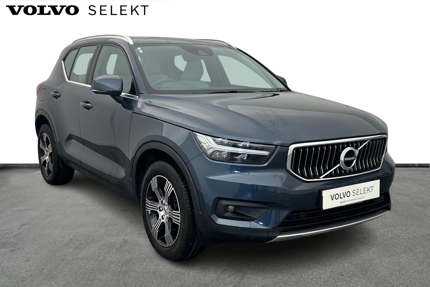 Main listing image - Volvo XC40