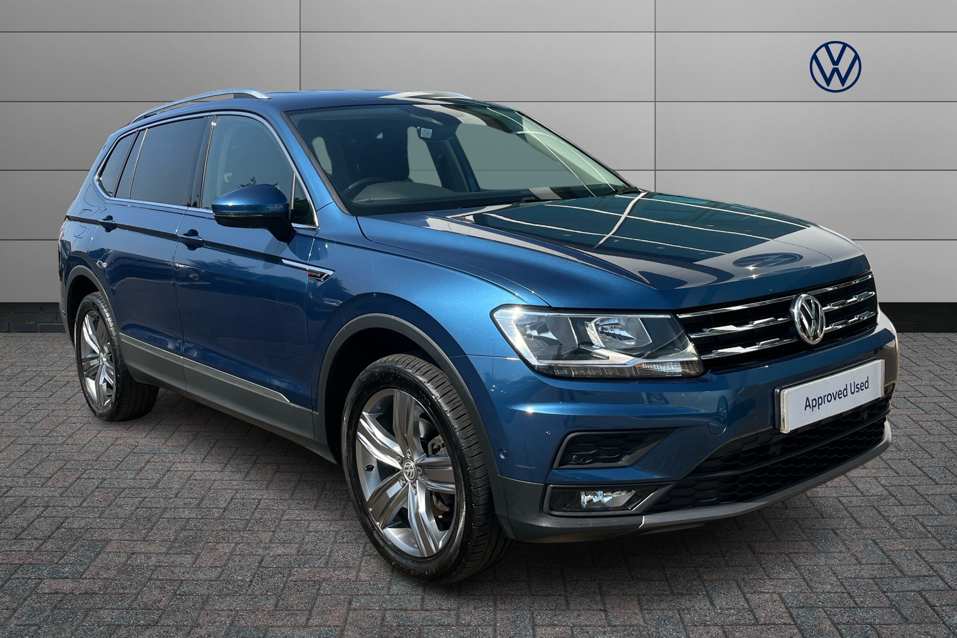 Main listing image - Volkswagen Tiguan Allspace