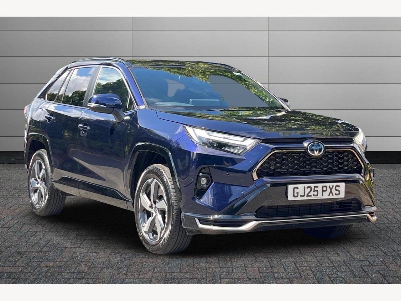Main listing image - Toyota RAV4