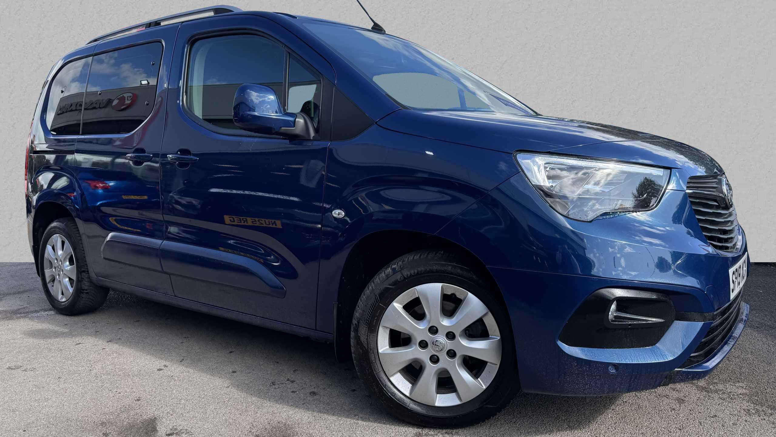Main listing image - Vauxhall Combo Life