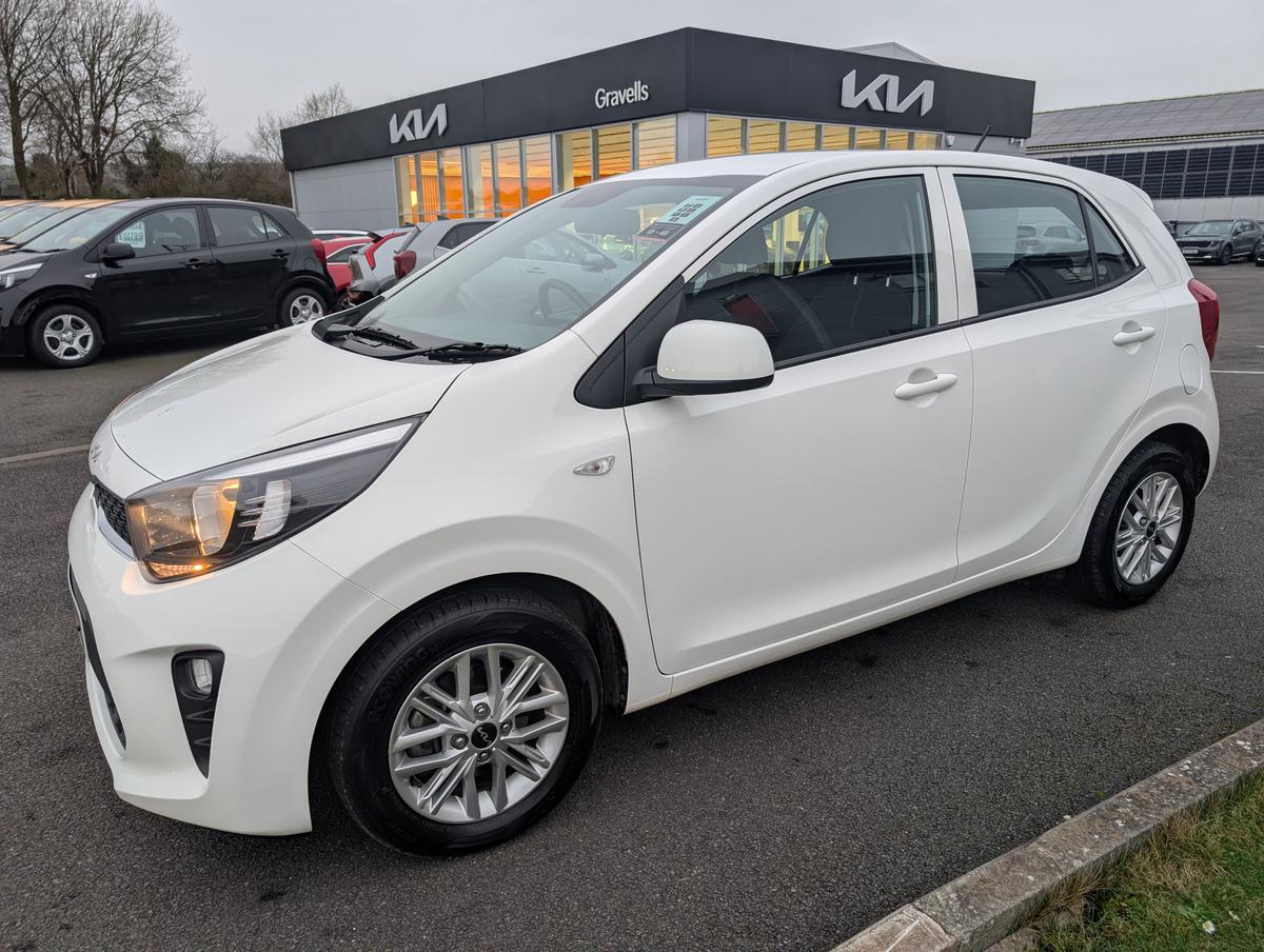 Main listing image - Kia Picanto