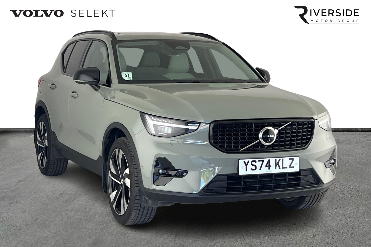 Main listing image - Volvo XC40