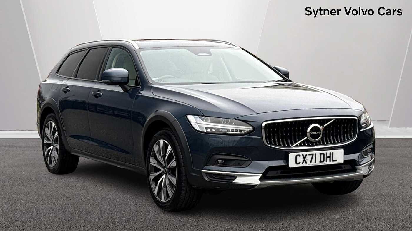 Main listing image - Volvo V90 Cross Country