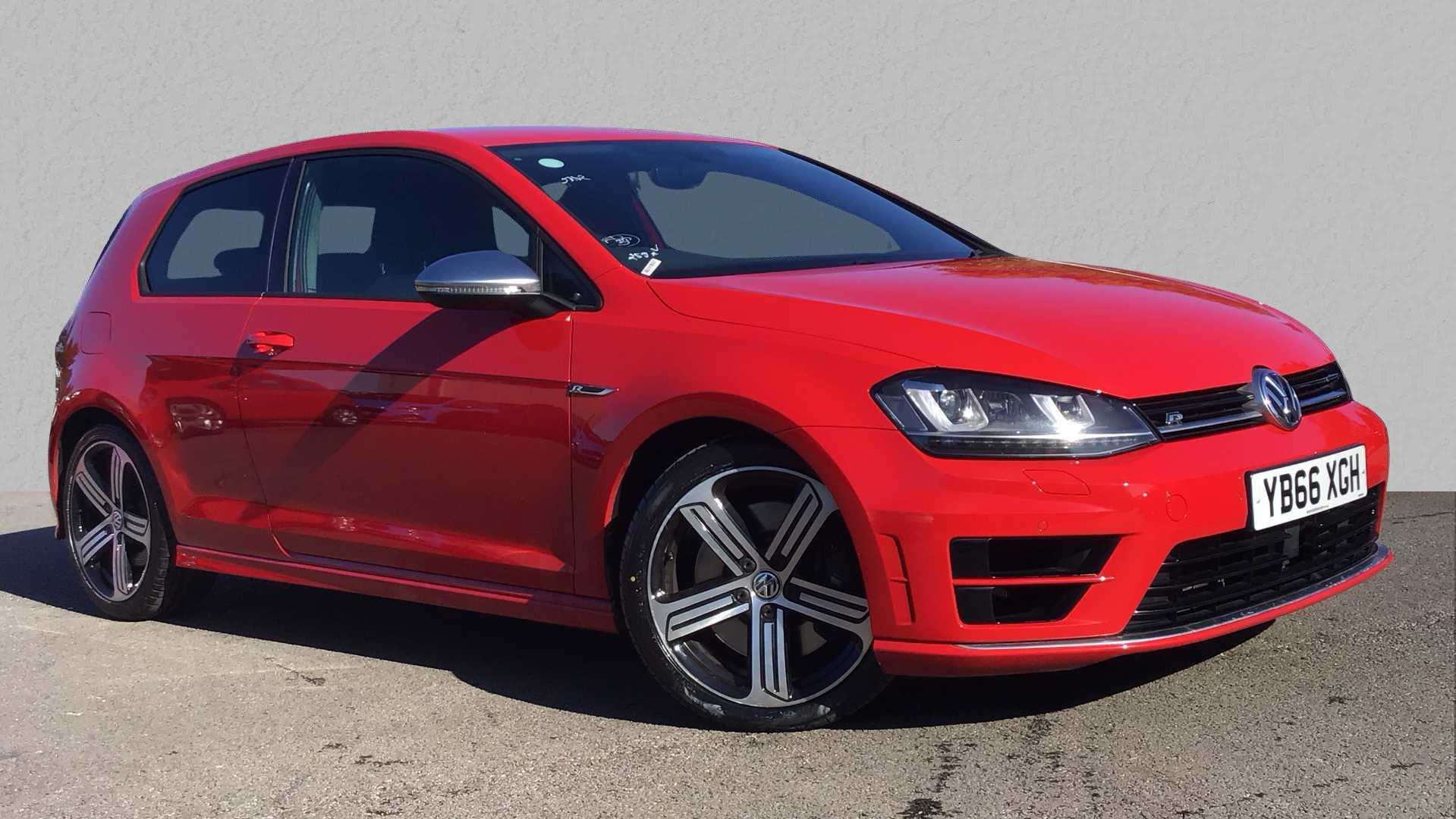 Main listing image - Volkswagen Golf R