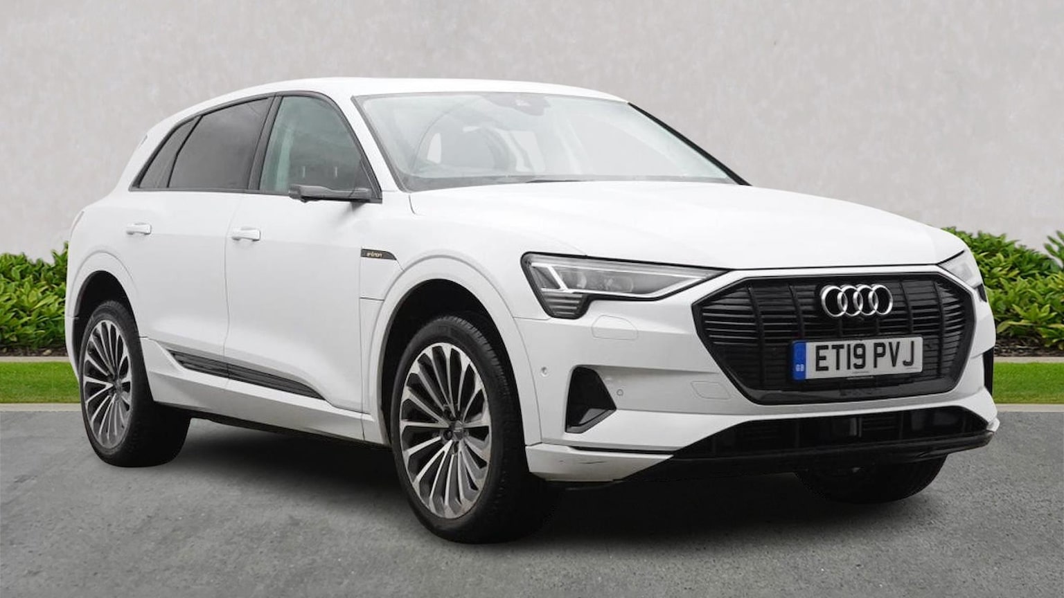 Main listing image - Audi e-tron