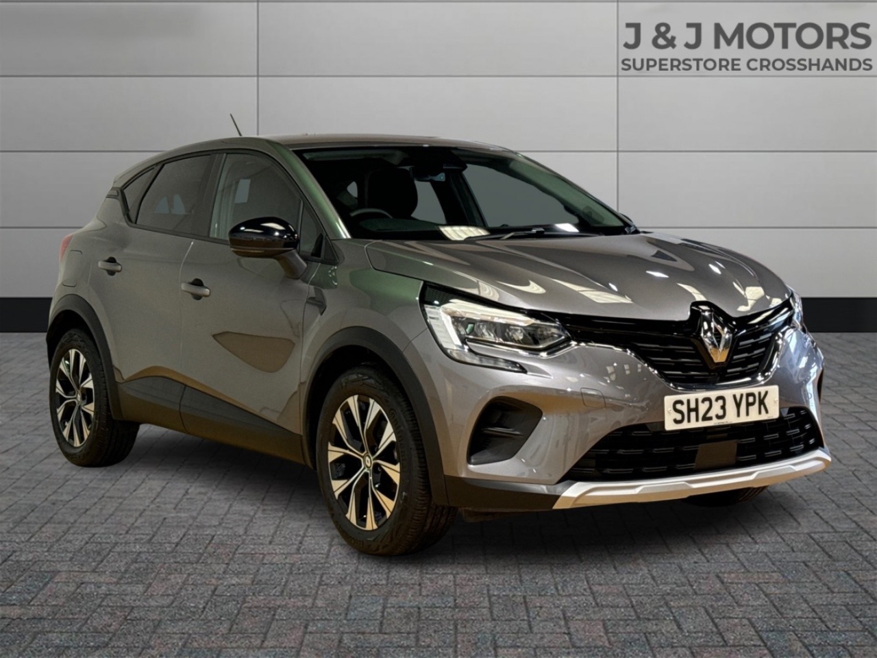 Main listing image - Renault Captur