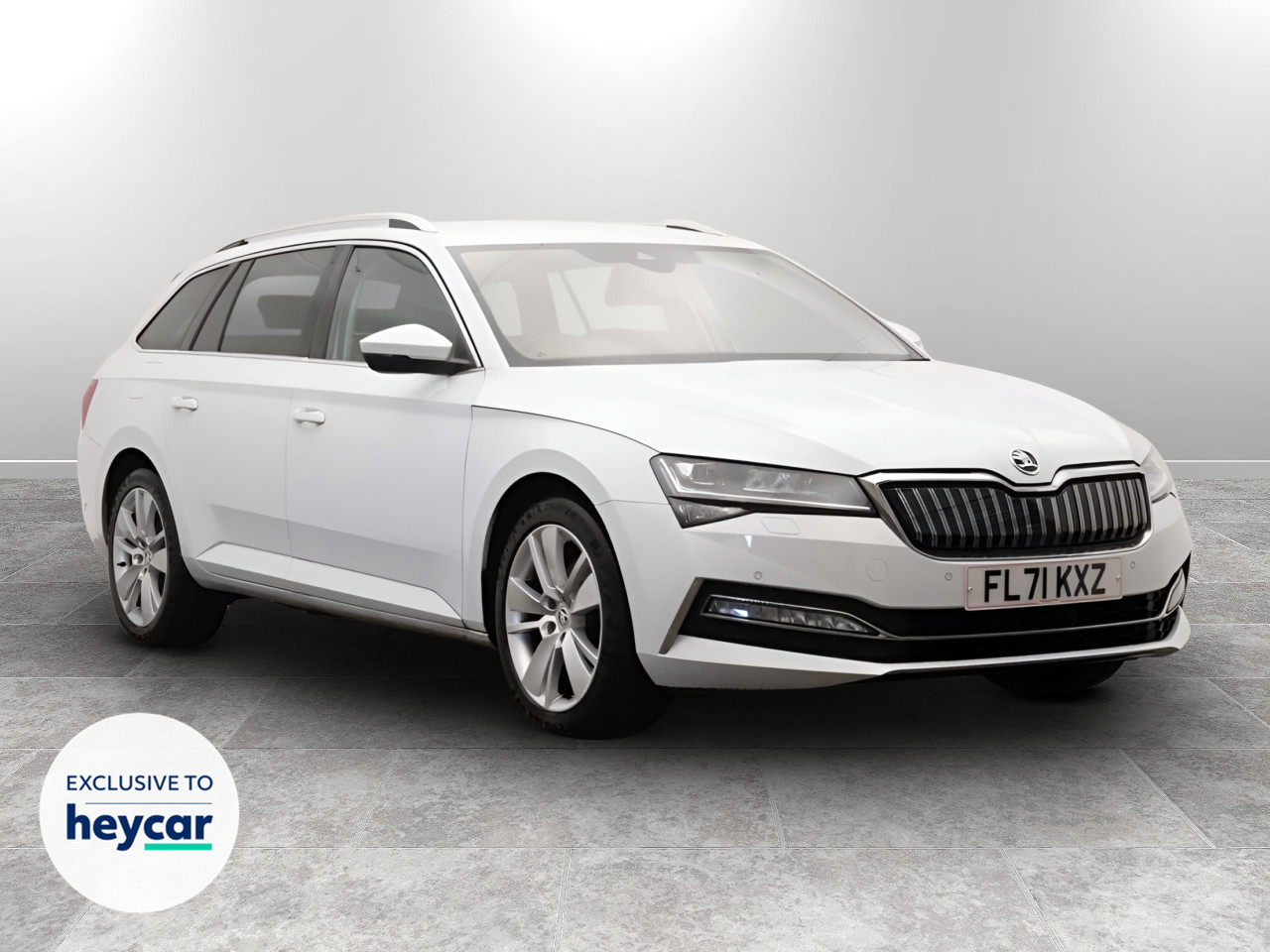 Main listing image - Skoda Superb Estate