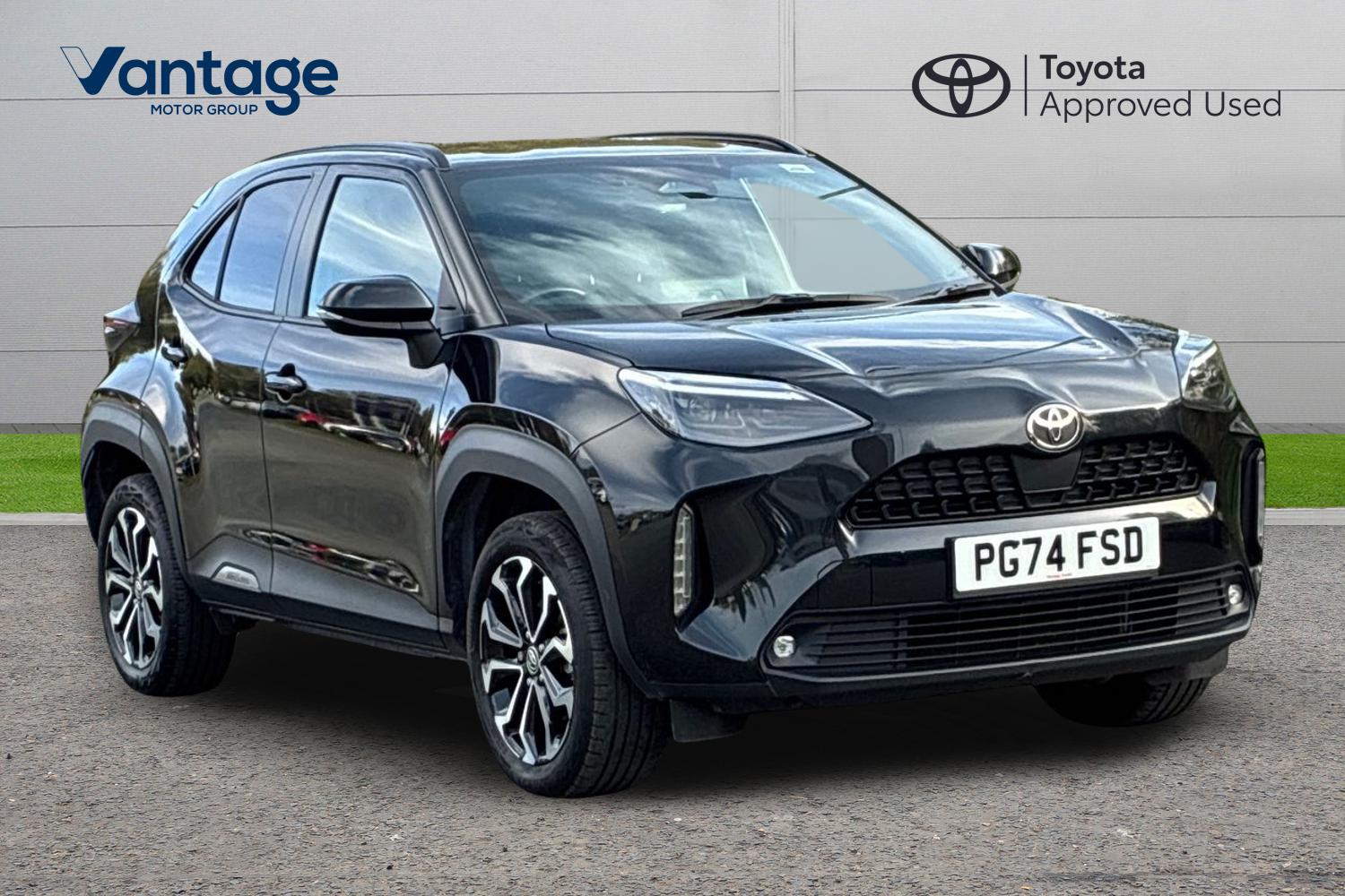 Main listing image - Toyota Yaris Cross