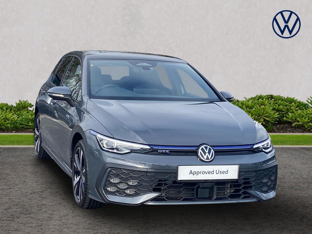 Main listing image - Volkswagen Golf GTE