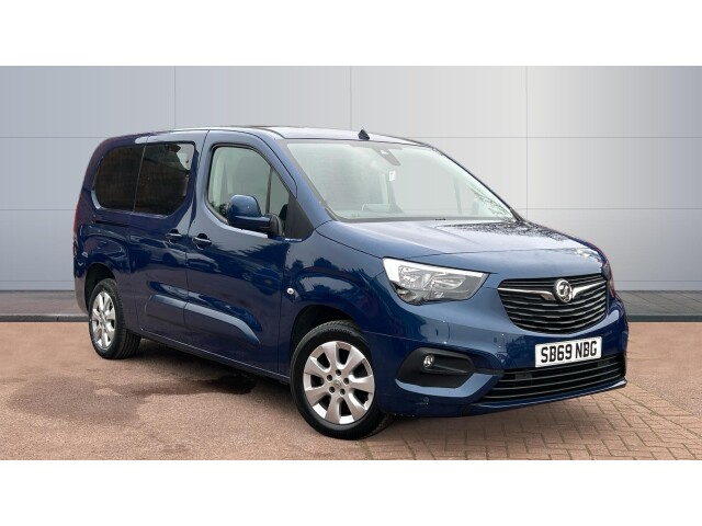 Main listing image - Vauxhall Combo Life