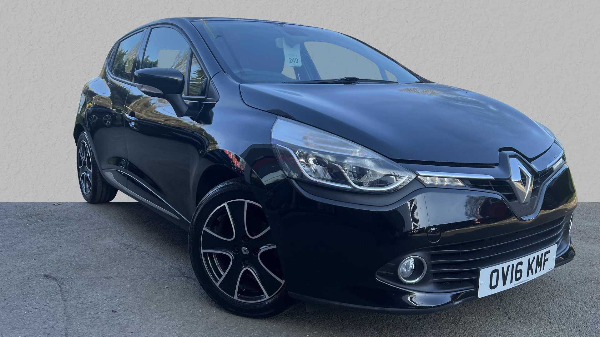 Main listing image - Renault Clio