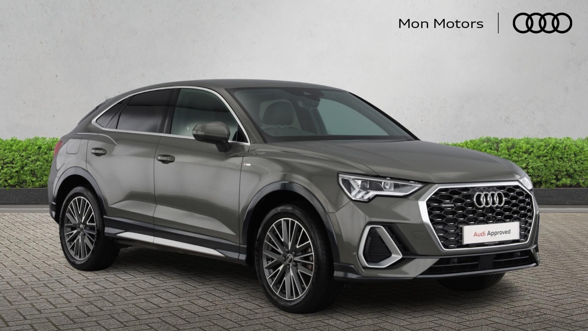 Main listing image - Audi Q3