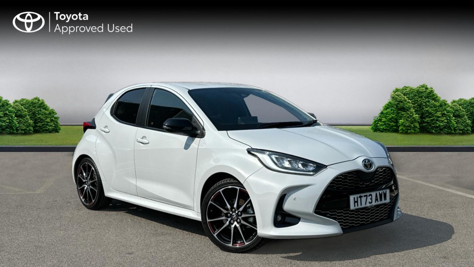 Main listing image - Toyota Yaris