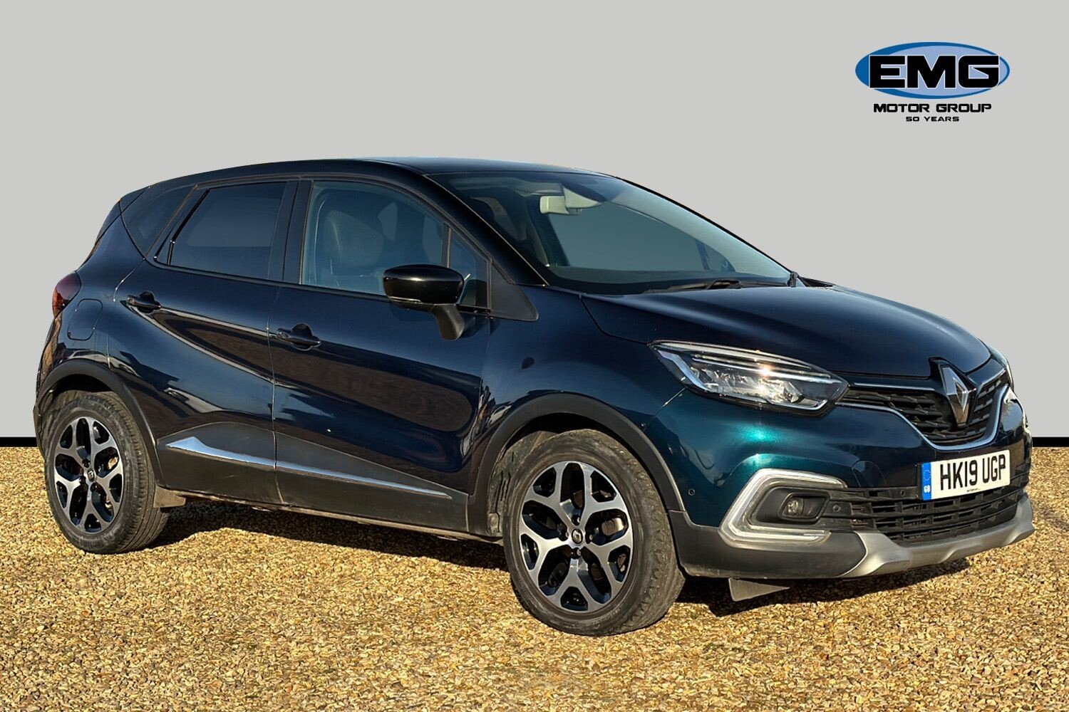 Main listing image - Renault Captur