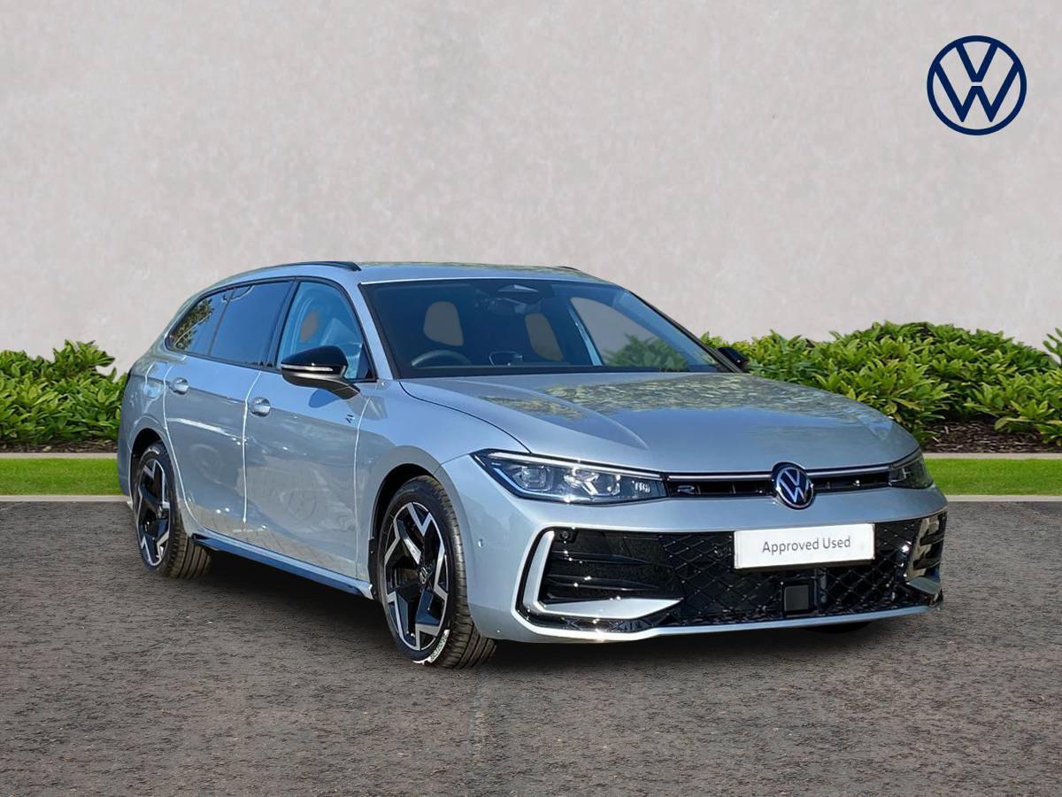 Main listing image - Volkswagen Passat