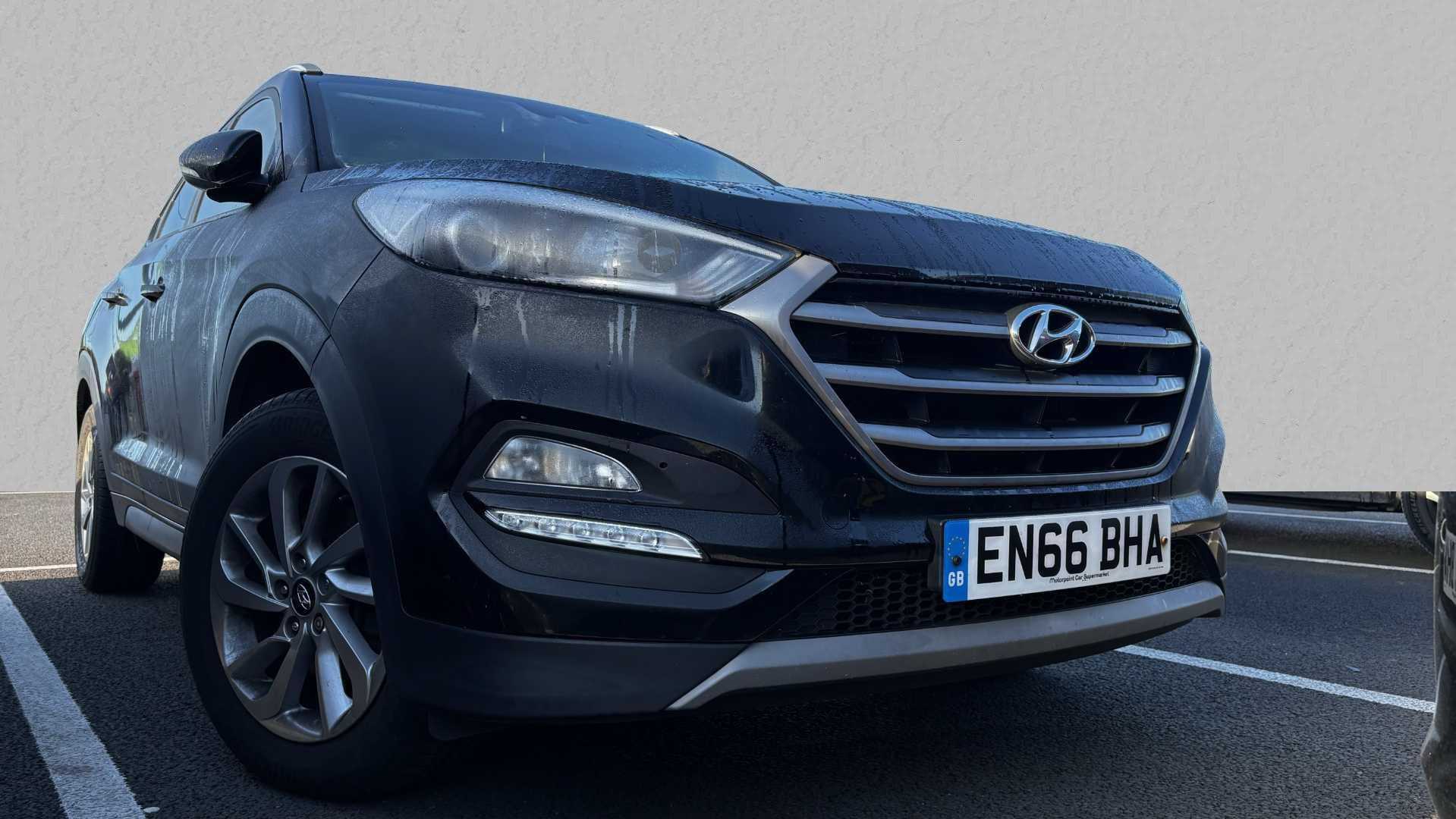 Main listing image - Hyundai Tucson