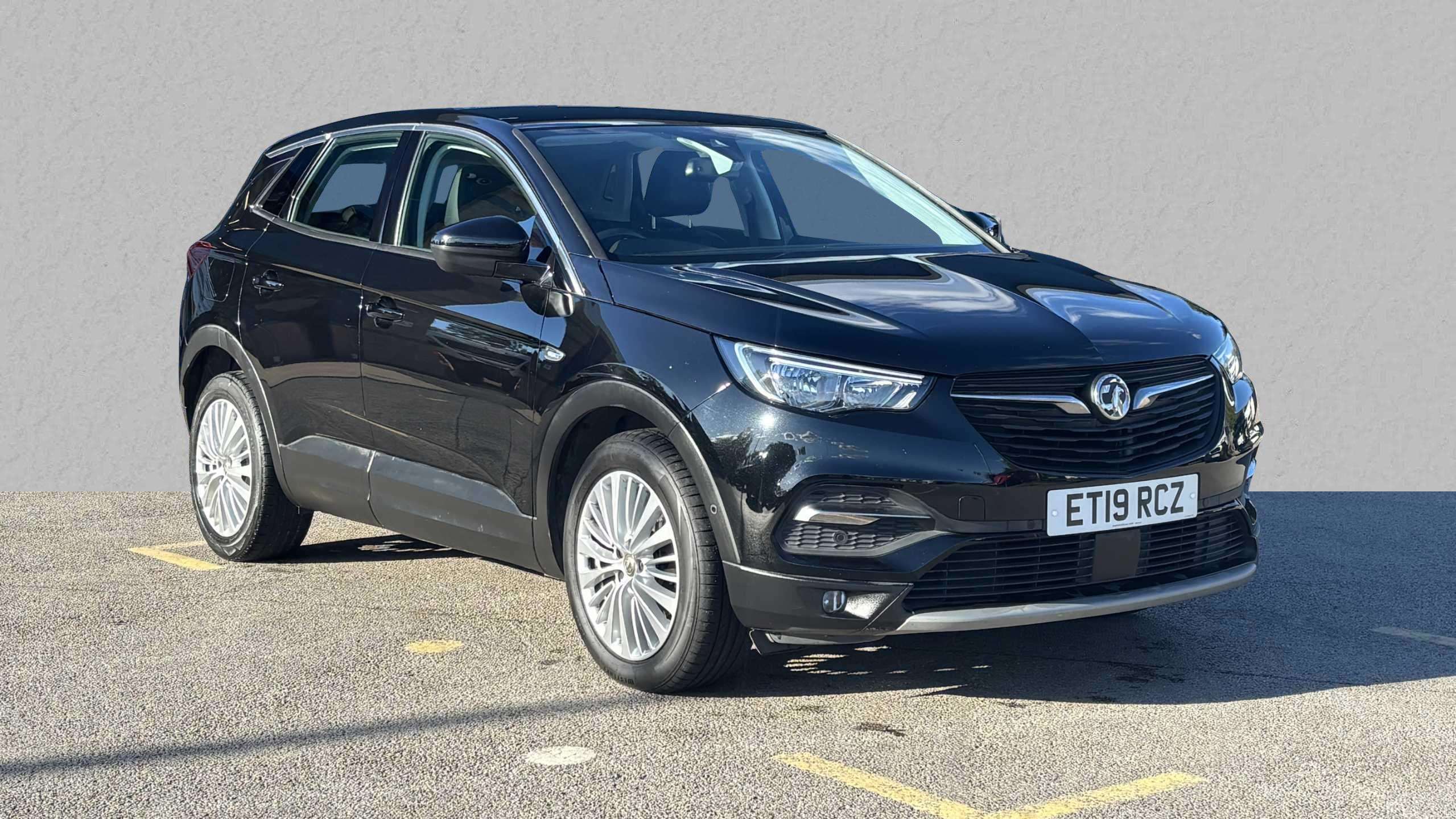 Main listing image - Vauxhall Grandland X