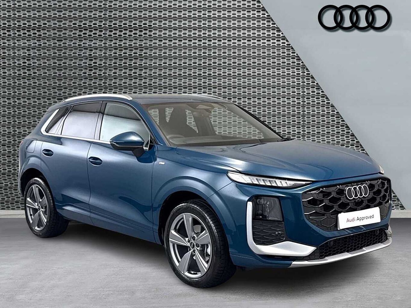 Main listing image - Audi Q3