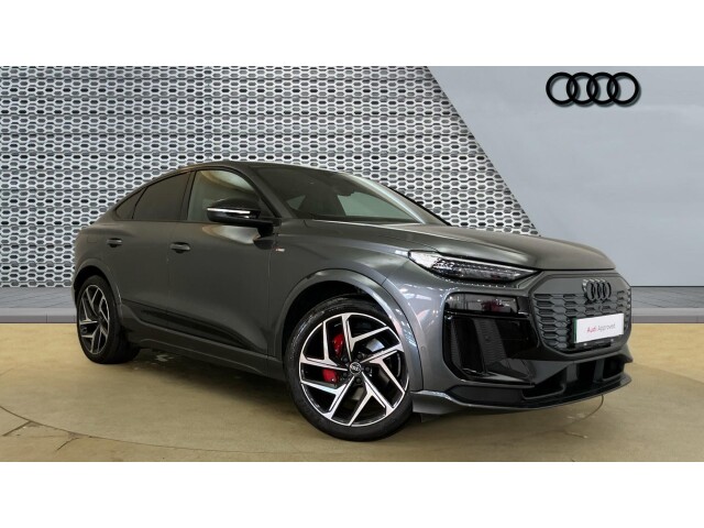 Main listing image - Audi Q6