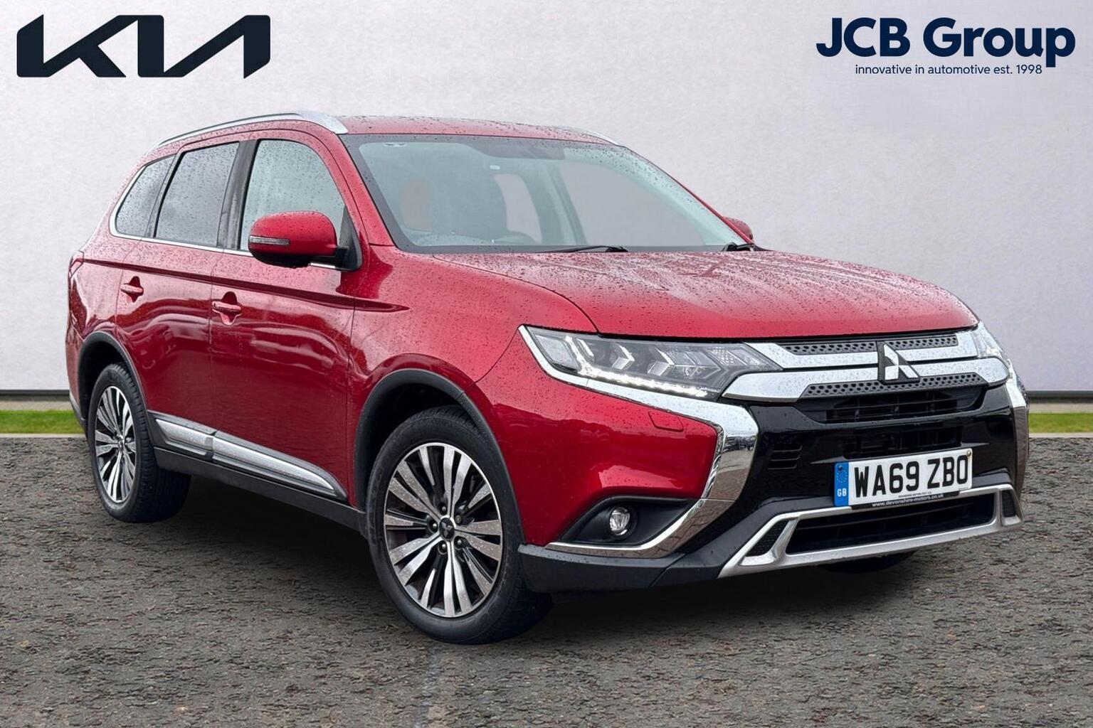 Main listing image - Mitsubishi Outlander