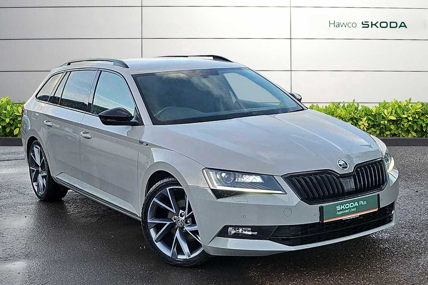 Main listing image - Skoda Superb Estate