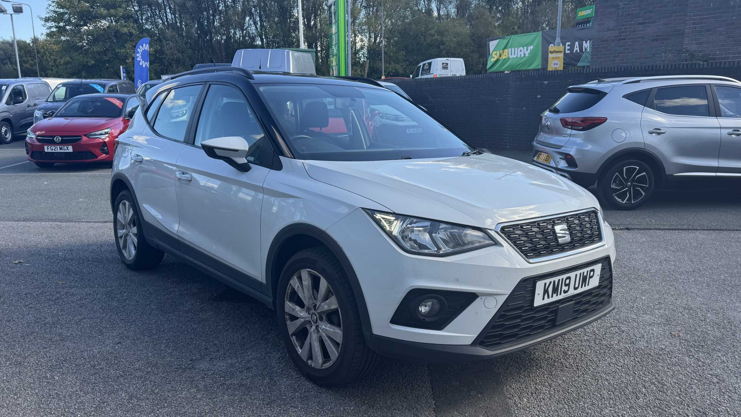 Main listing image - SEAT Arona