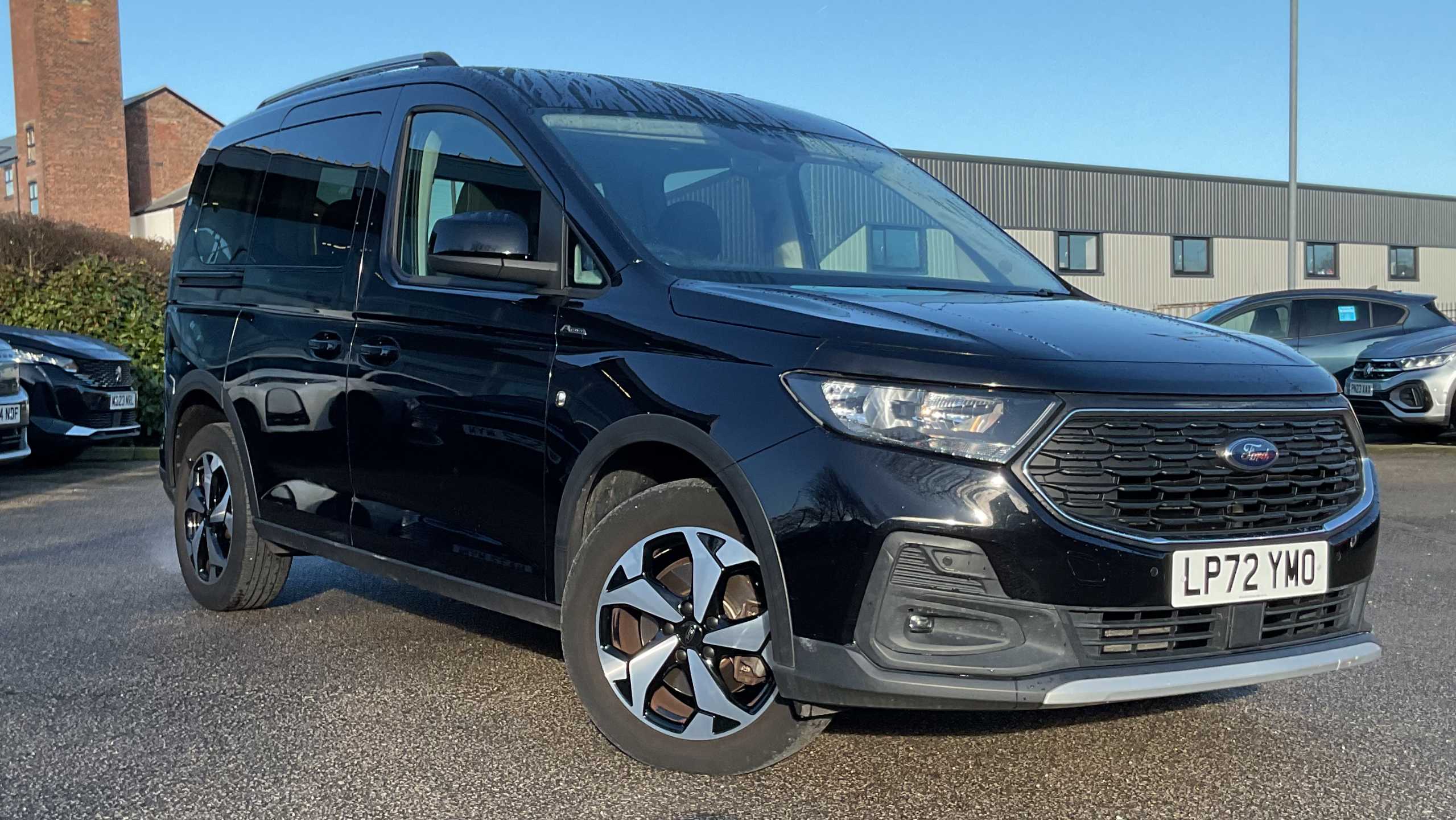 Main listing image - Ford Tourneo Connect