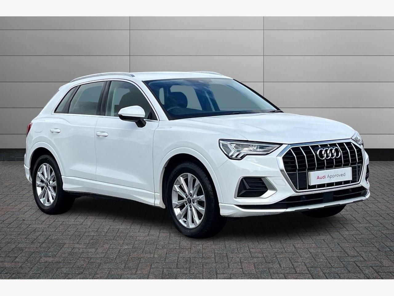 Main listing image - Audi Q3
