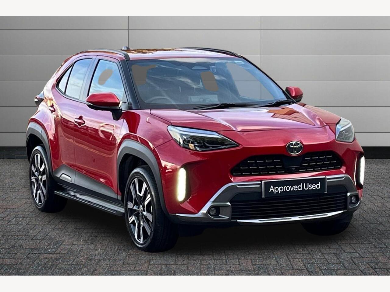 Main listing image - Toyota Yaris Cross
