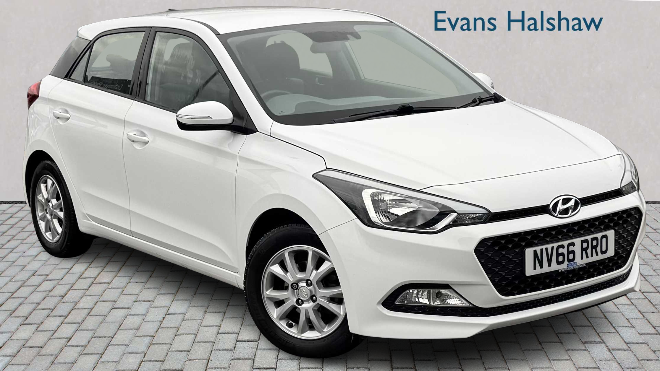 Main listing image - Hyundai i20
