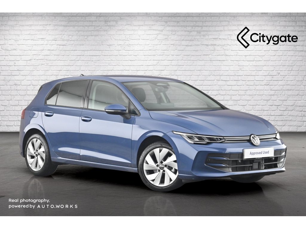 Main listing image - Volkswagen Golf