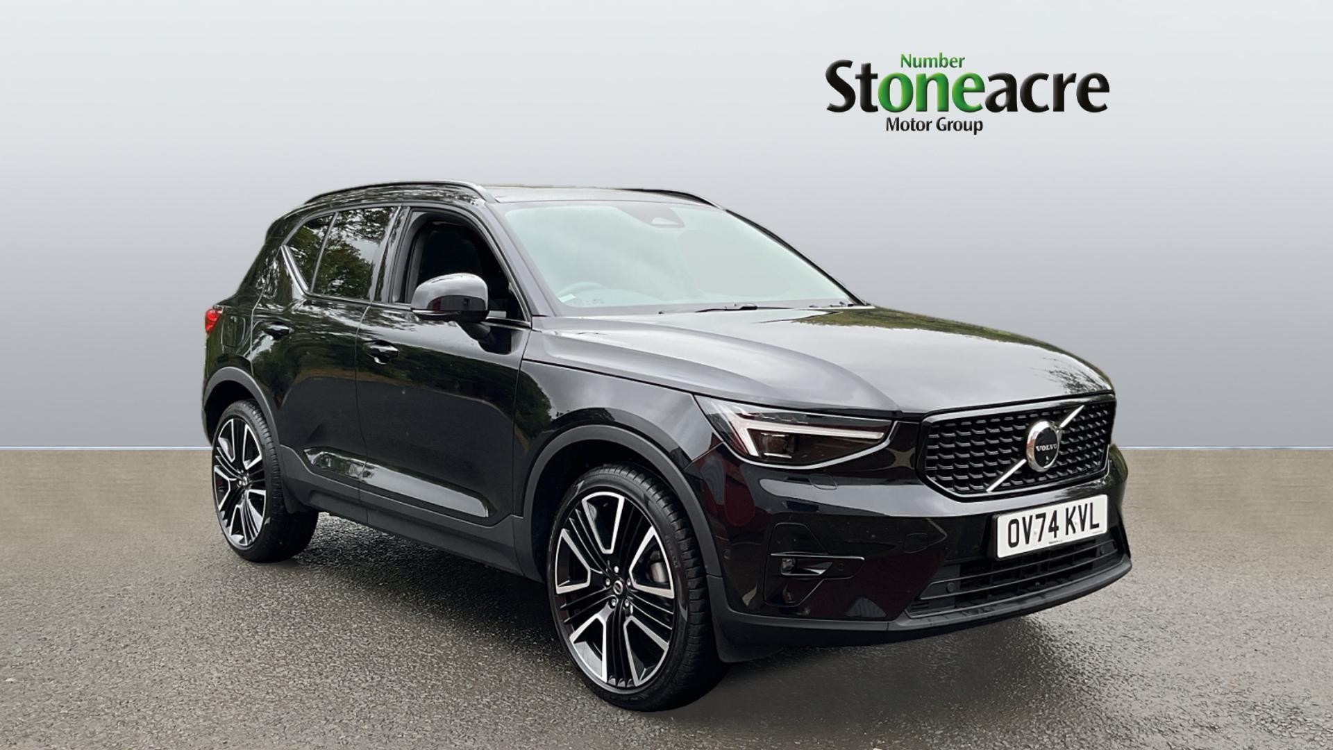 Main listing image - Volvo XC40