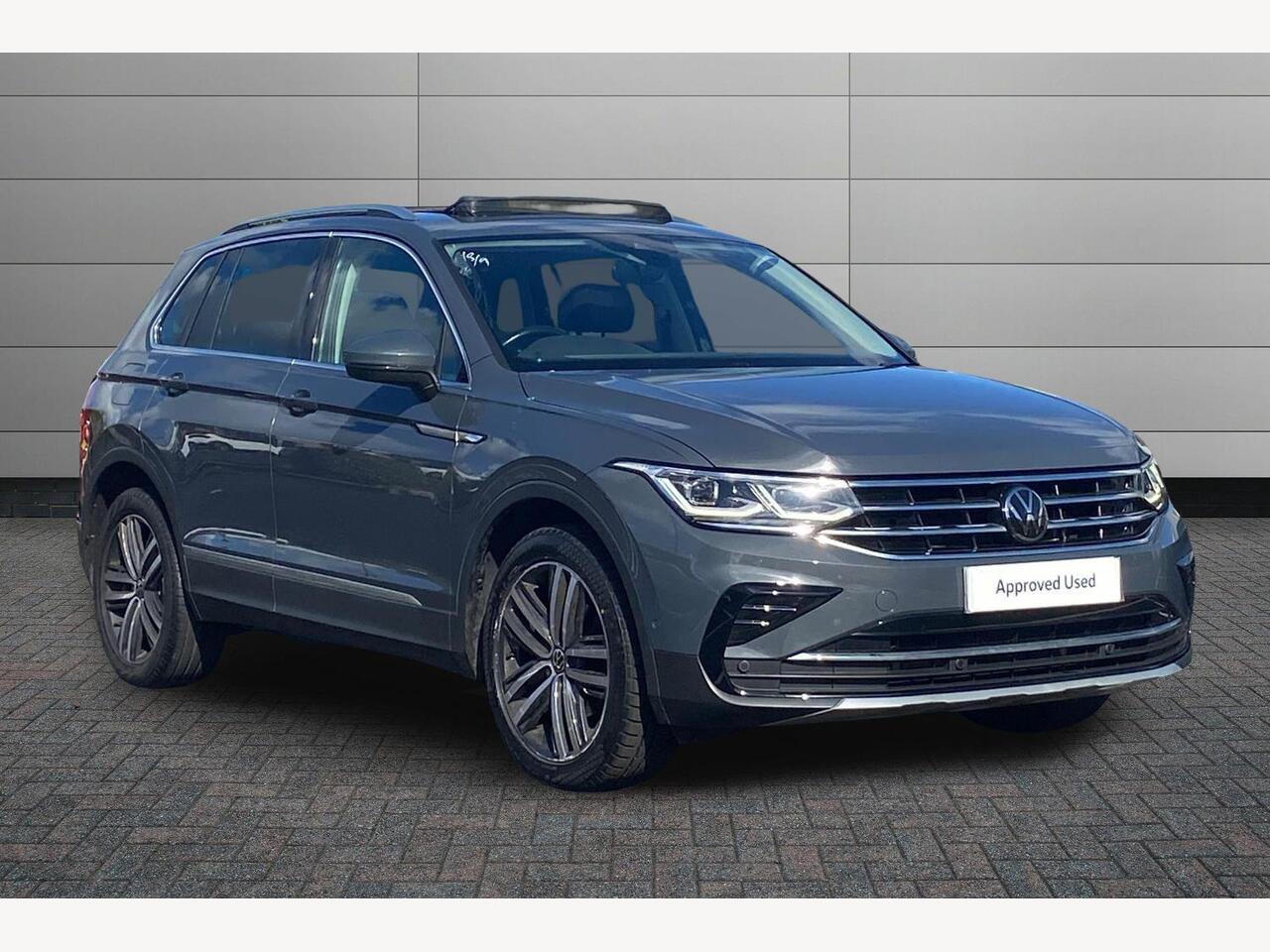 Main listing image - Volkswagen Tiguan