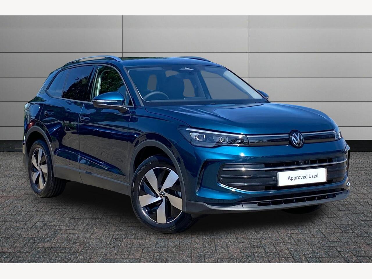 Main listing image - Volkswagen Tiguan