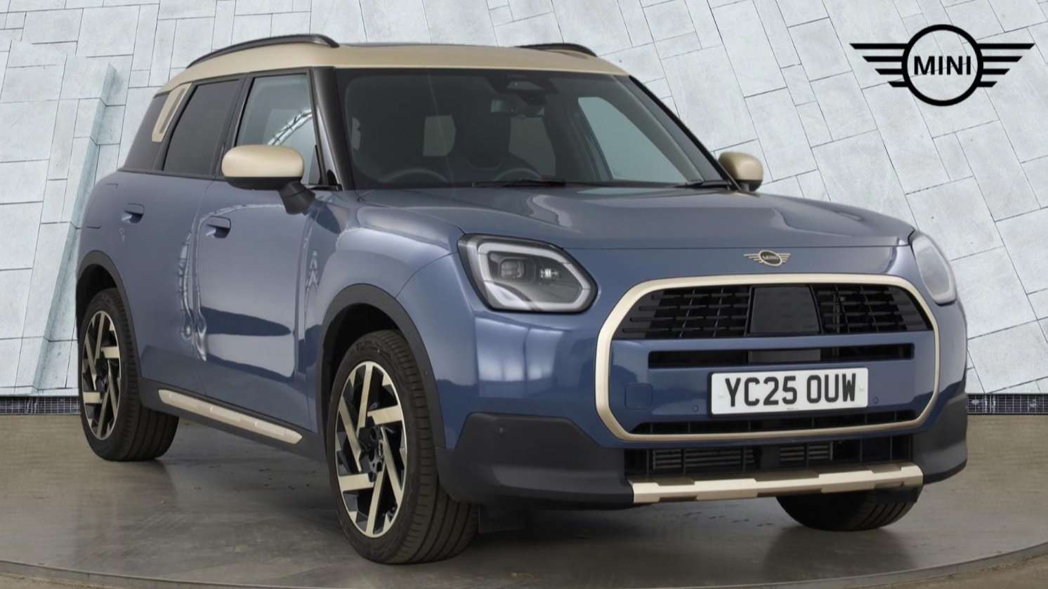 Main listing image - MINI Countryman