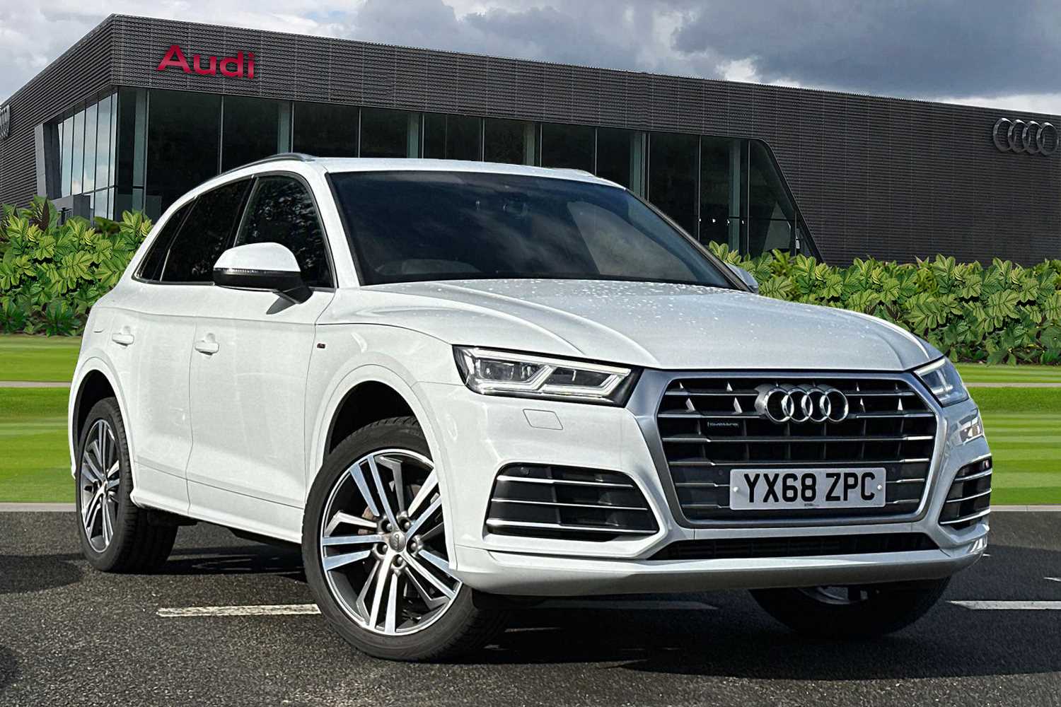 Main listing image - Audi Q5