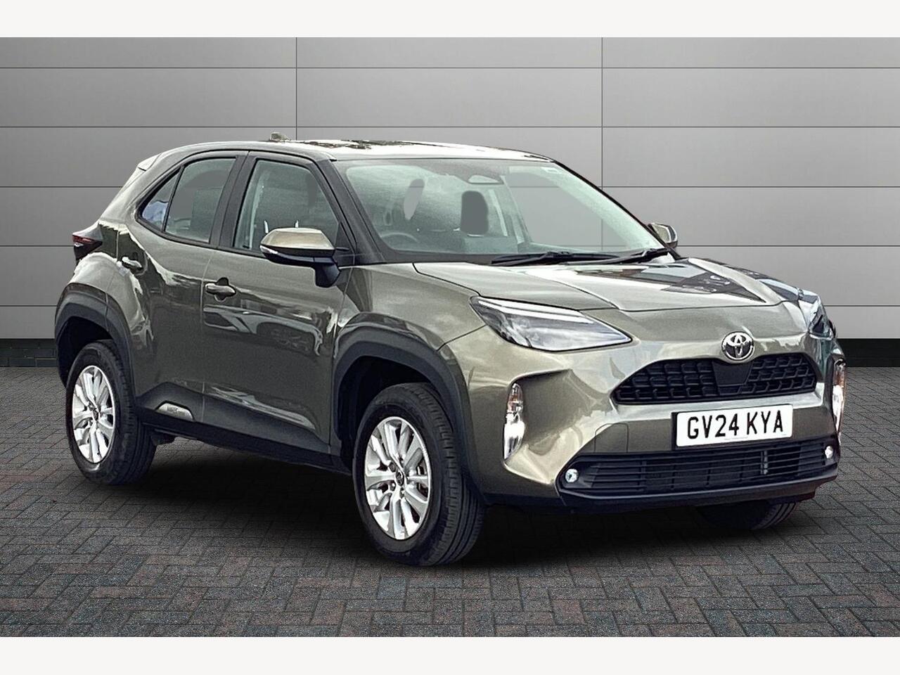 Main listing image - Toyota Yaris Cross