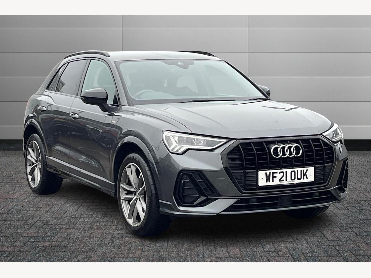 Main listing image - Audi Q3